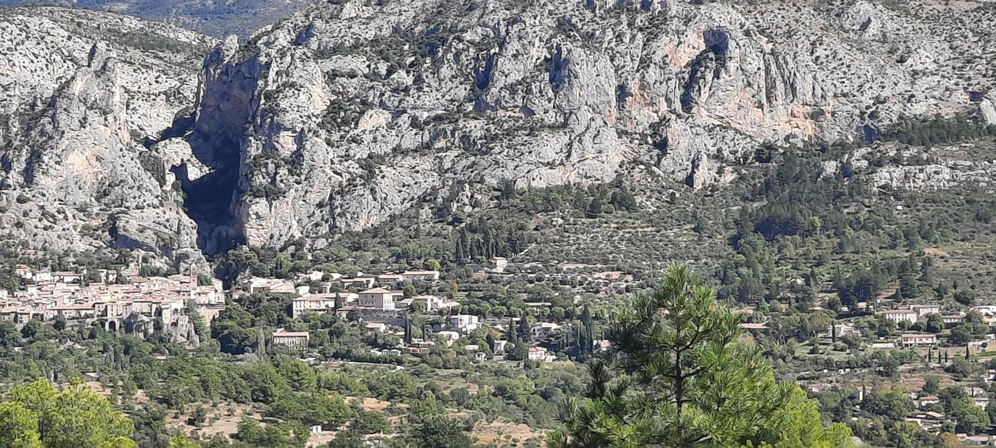 סאלרן Villa Lei Rigaue מראה חיצוני תמונה